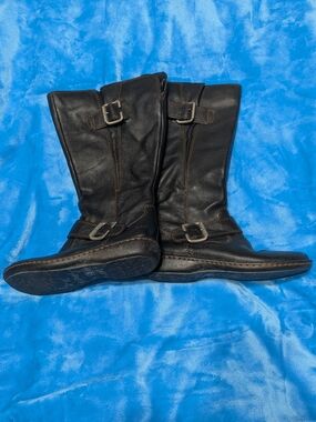 🖤 Black Leather Knee-High Riding Boots with Buckle Detail 🖤